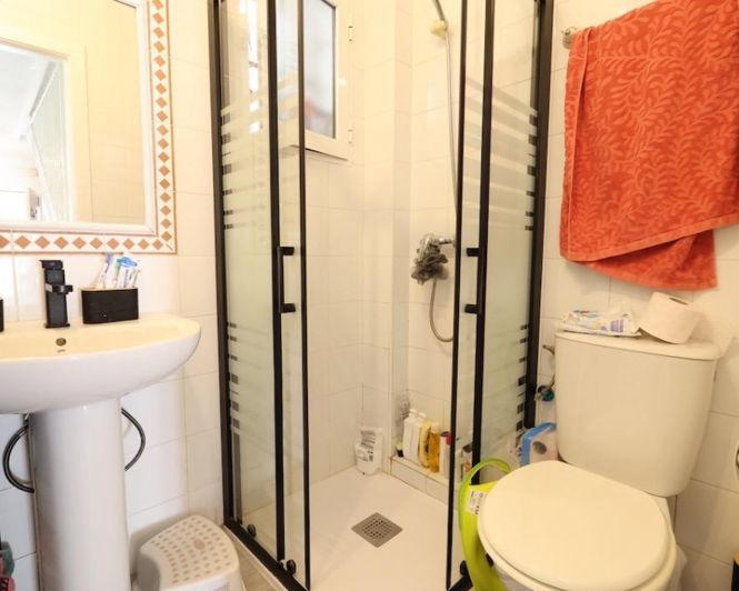 Image No.16-2 Bed Townhouse for sale