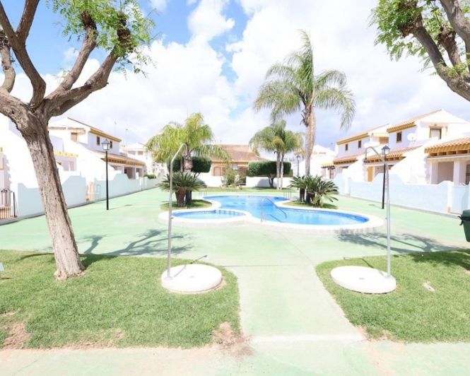 Image No.2-2 Bed Townhouse for sale