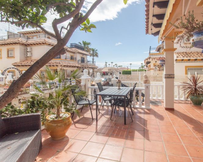 Image No.1-3 Bed Villa for sale