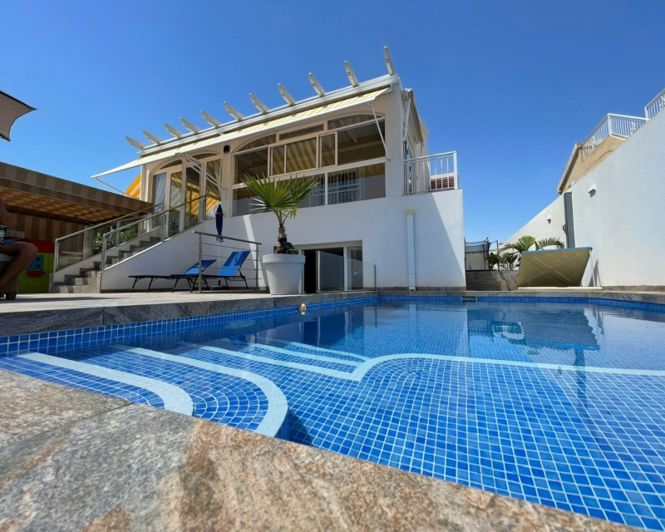 Image No.1-3 Bed Villa for sale