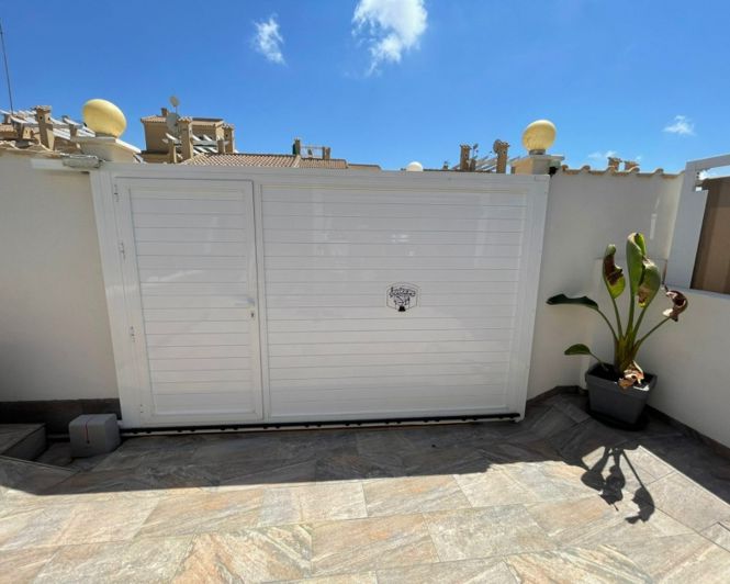 Image No.18-3 Bed Villa for sale