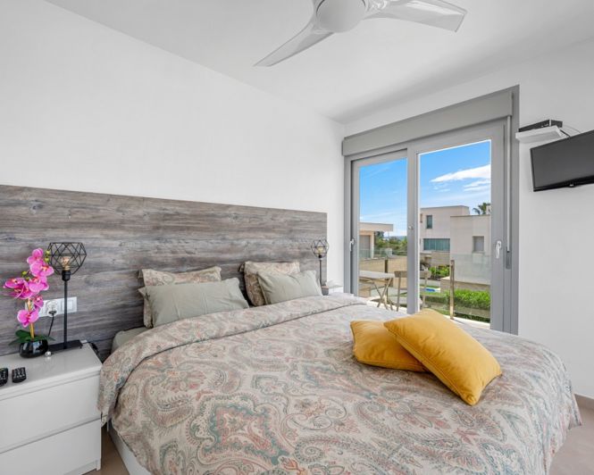 Image No.19-3 Bed Villa for sale