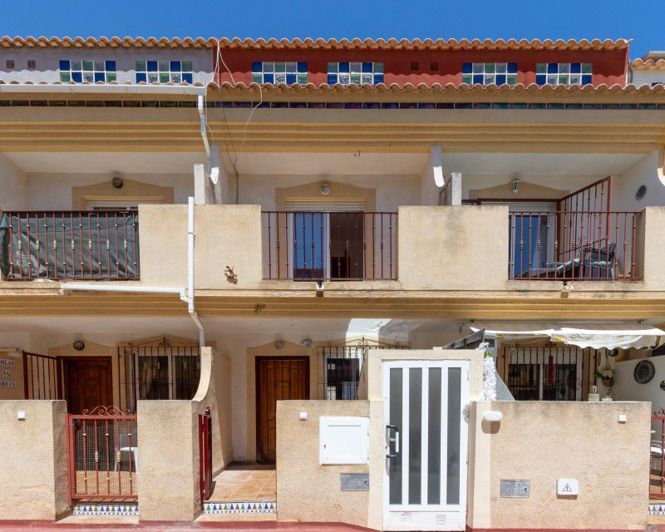 Image No.3-3 Bed Townhouse for sale