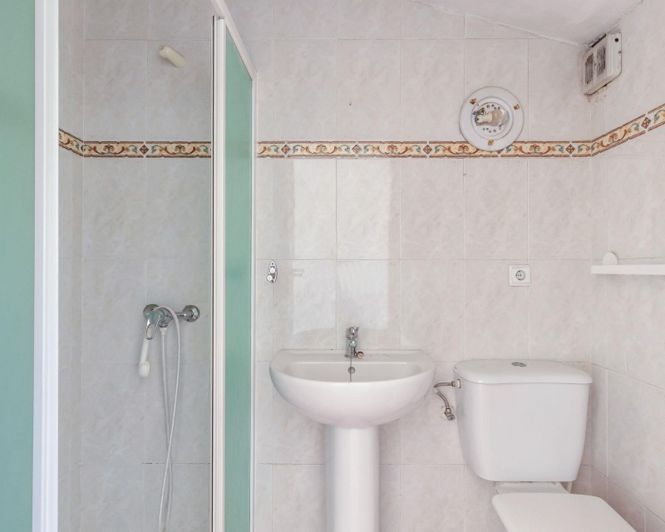 Image No.30-3 Bed Townhouse for sale