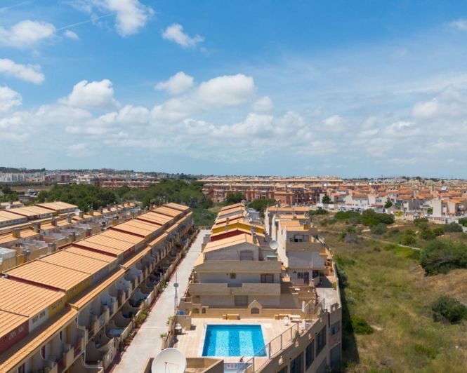 Image No.33-3 Bed Townhouse for sale