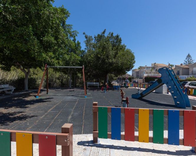 Image No.36-3 Bed Townhouse for sale