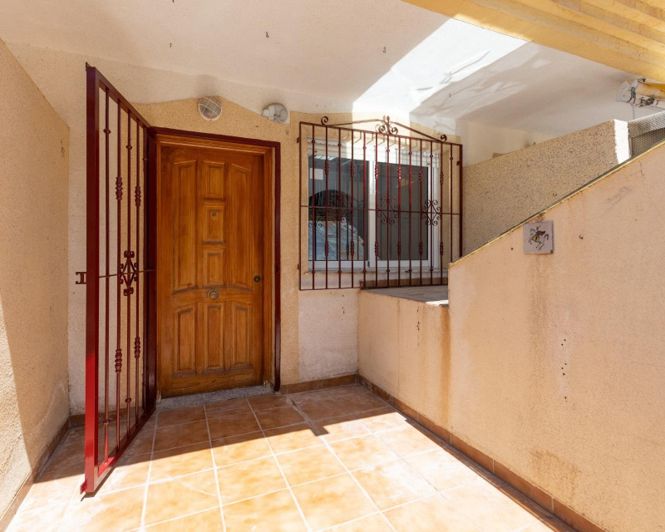 Image No.4-3 Bed Townhouse for sale