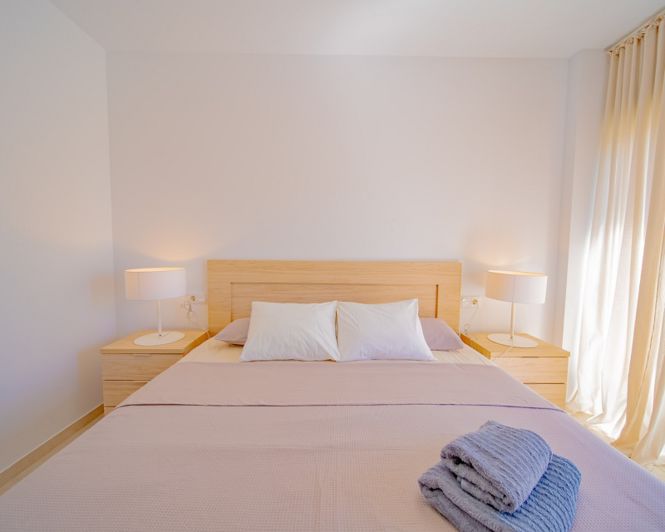 Image No.21-3 Bed Apartment for sale