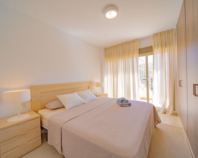 Image No.22-3 Bed Apartment for sale