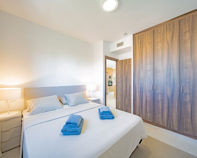 Image No.25-3 Bed Apartment for sale