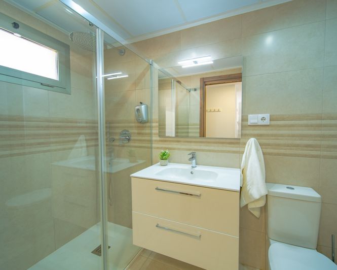 Image No.28-3 Bed Apartment for sale