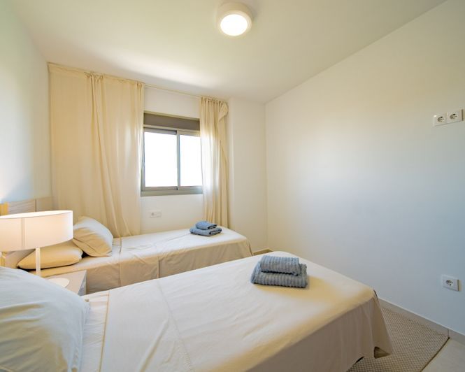 Image No.29-3 Bed Apartment for sale