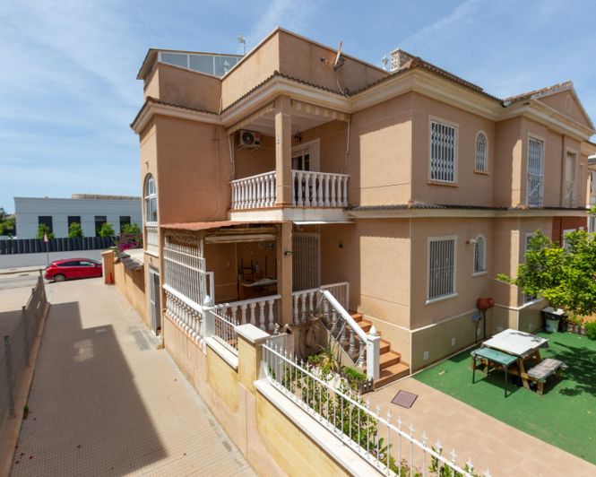 Image No.1-Appartement de 2 chambres à vendre à La Zenia