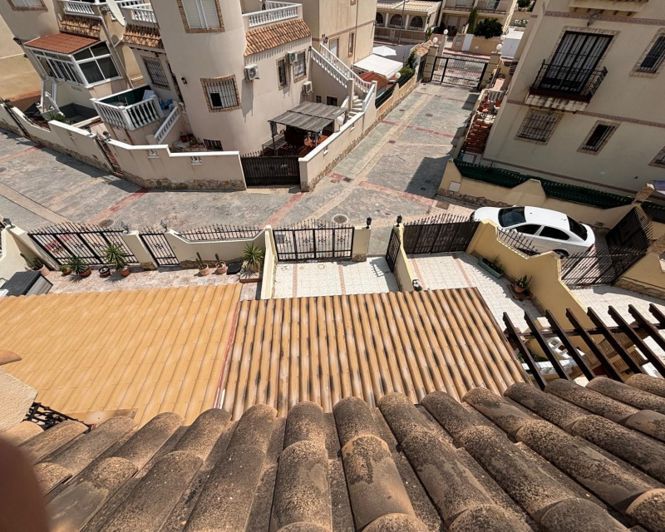 Image No.14-2 Bed Townhouse for sale