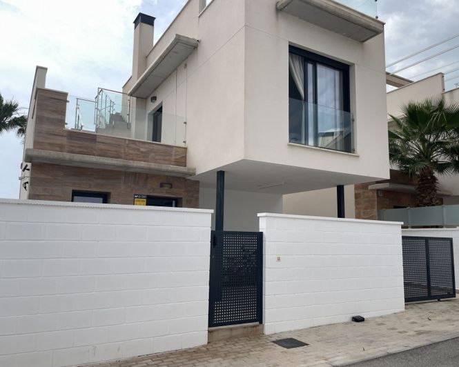 Image No.10-4 Bed Villa for sale