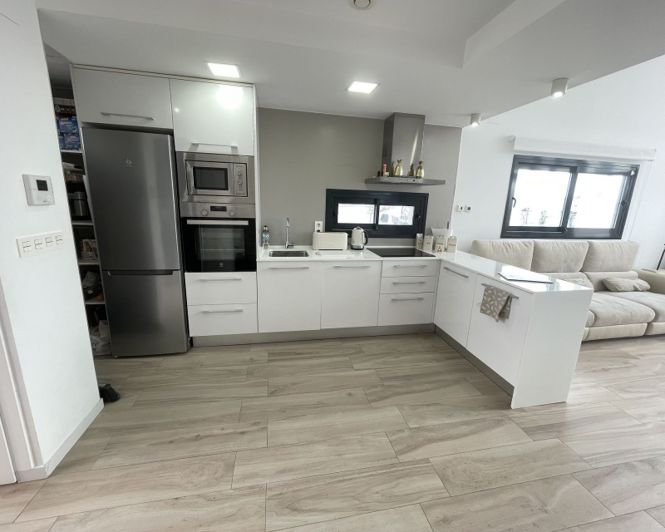 Image No.18-4 Bed Villa for sale