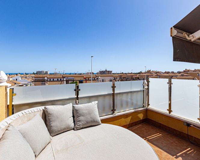 Image No.2-Maison de ville de 3 chambres à vendre à La Zenia