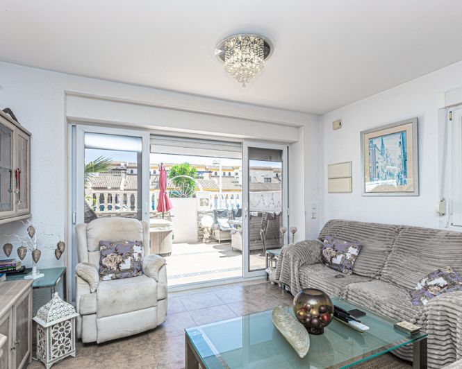 Image No.6-Maison de ville de 3 chambres à vendre à La Zenia