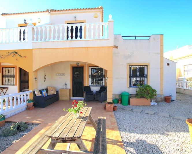 Image No.1-3 Bed Townhouse for sale
