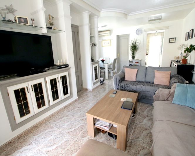 Image No.14-3 Bed Townhouse for sale