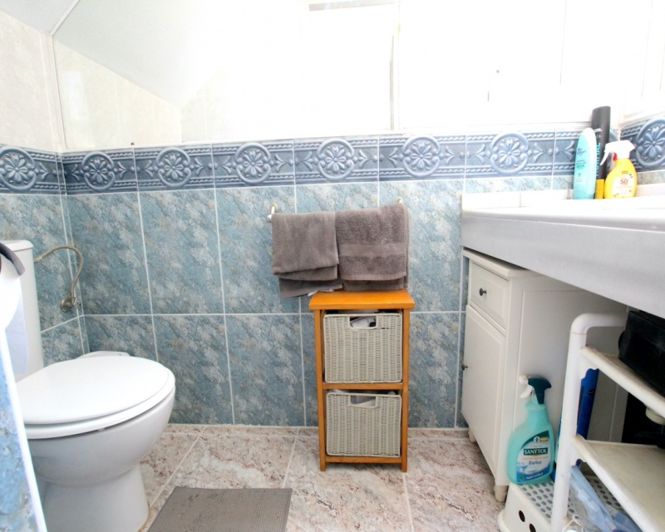 Image No.20-3 Bed Townhouse for sale