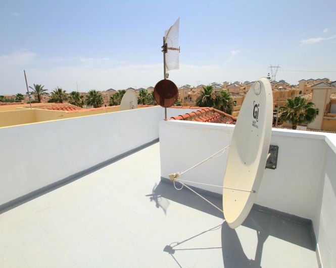 Image No.29-3 Bed Townhouse for sale