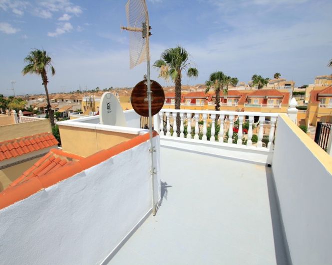 Image No.34-3 Bed Townhouse for sale