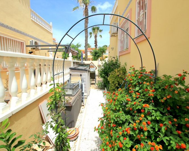 Image No.9-3 Bed Townhouse for sale