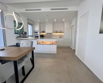 1161737lg