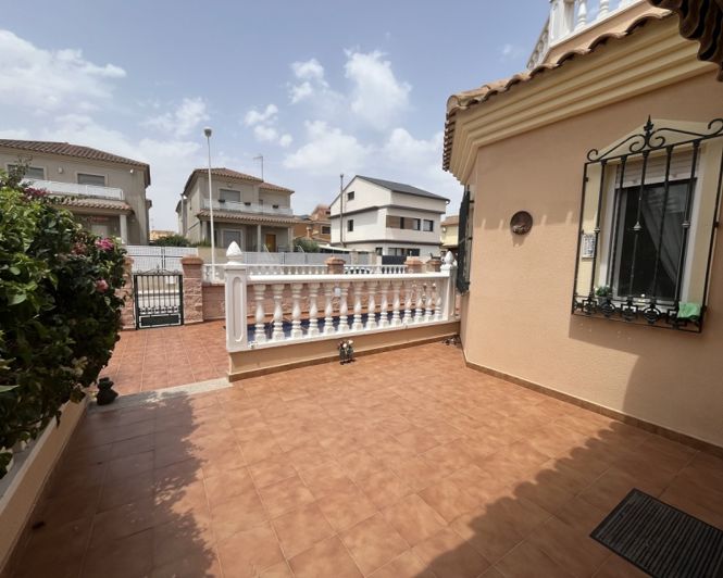 Image No.10-2 Bed Villa for sale