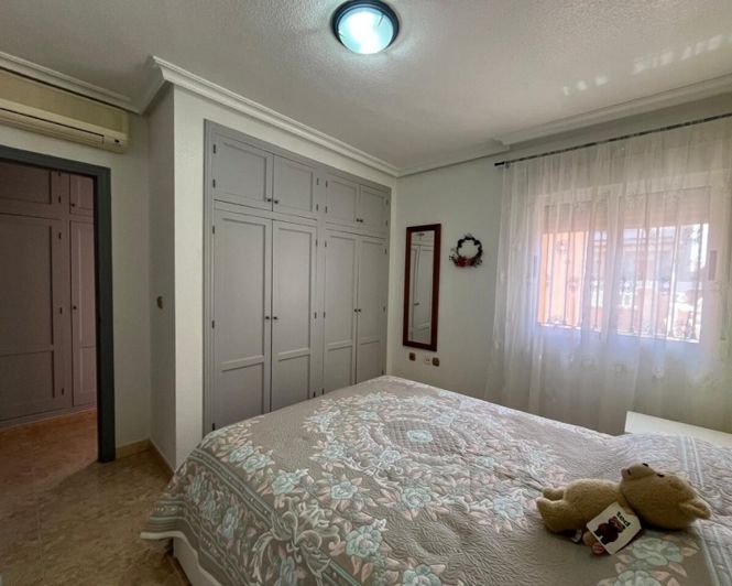 Image No.25-2 Bed Villa for sale