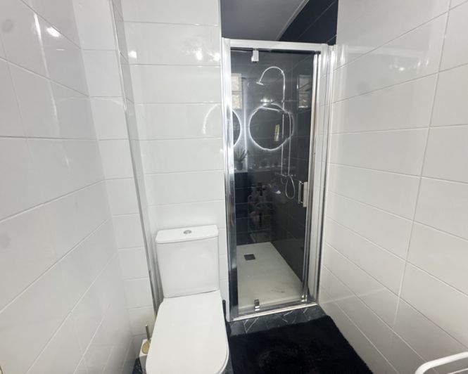 Image No.19-3 Bed Townhouse for sale