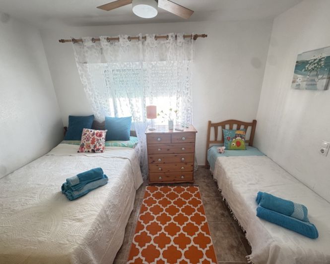 Image No.20-3 Bed Townhouse for sale