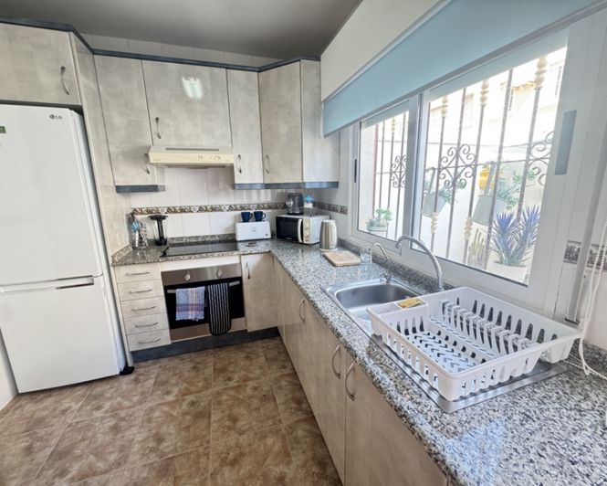 Image No.8-3 Bed Townhouse for sale