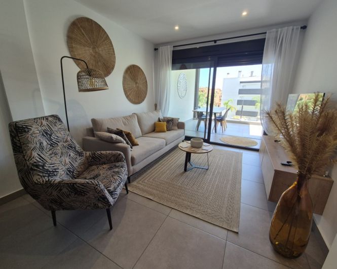 Image No.2-Appartement de 2 chambres à vendre à Villamartin