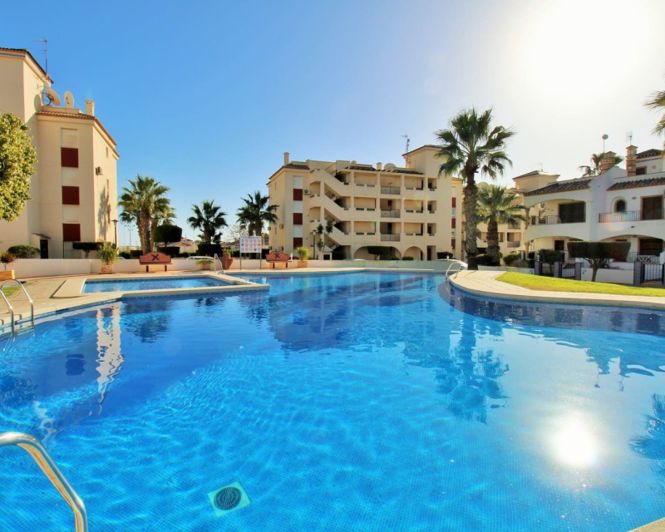 Image No.1-Appartement de 2 chambres à vendre à Playa Flamenca