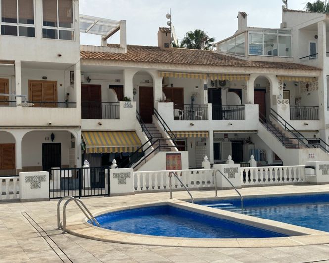 Image No.1-Appartement de 1 chambre à vendre à Torrevieja