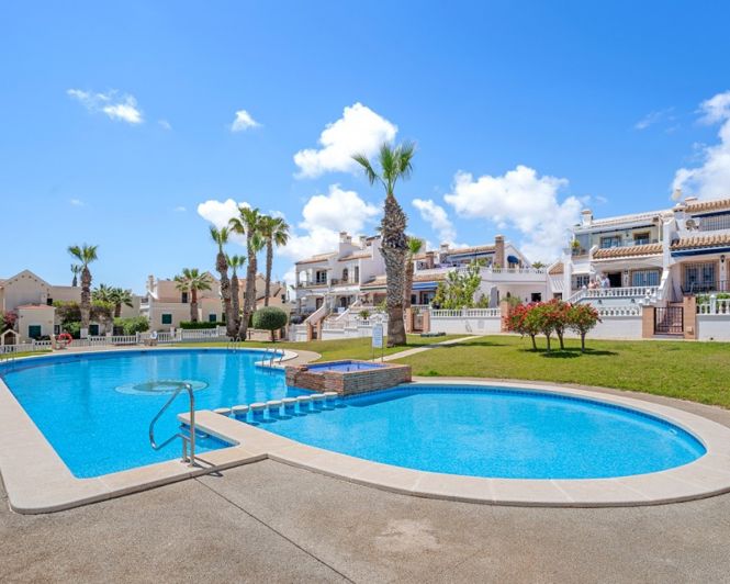 Image No.1-3 Bed Villa for sale