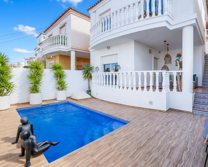 Image No.1-2 Bed Villa for sale
