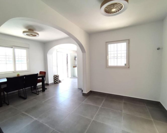 Image No.3-2 Bed Villa for sale