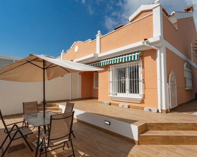Image No.1-Maison de ville de 3 chambres à vendre à Cabo Roig
