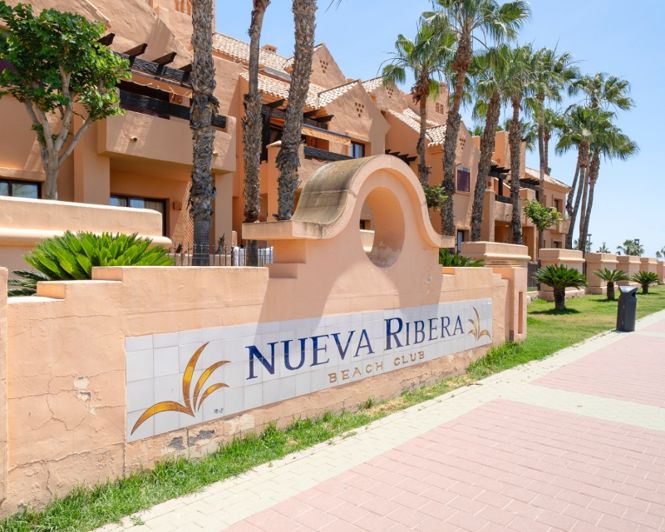 Image No.41-3 Bed Townhouse for sale