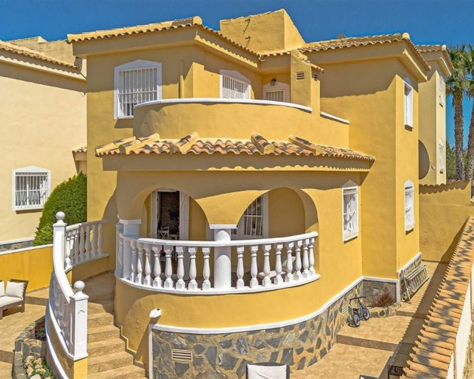 Image No.1-3 Bed Villa for sale