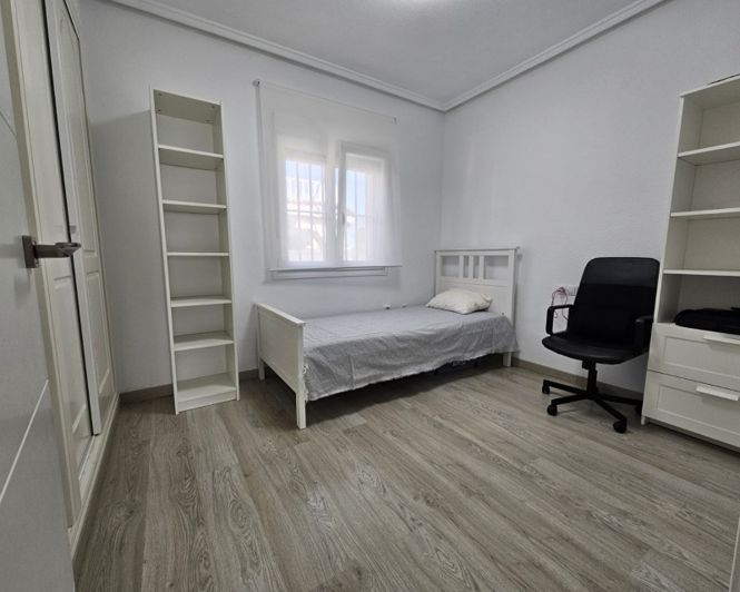 Image No.12-4 Bed Villa for sale