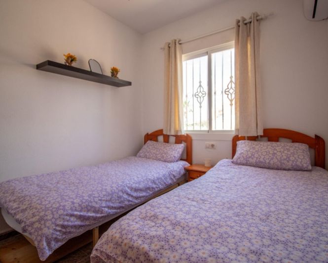 Image No.11-2 Bed Townhouse for sale