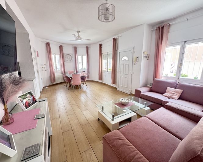 Image No.4-5 Bed Villa for sale