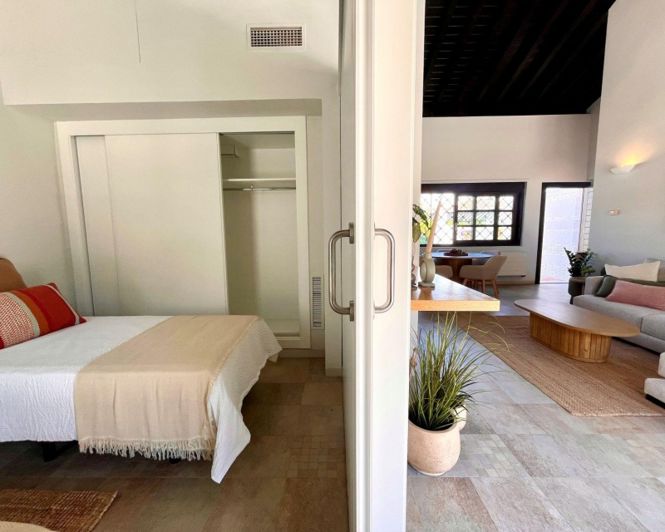 Image No.18-2 Bed Townhouse for sale