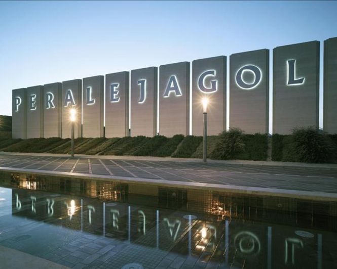 Image No.24-2 Bed Townhouse for sale