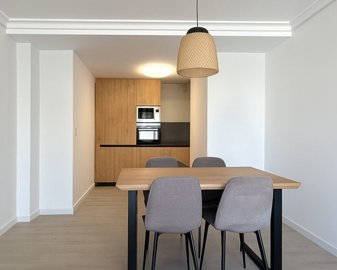 1204673lg