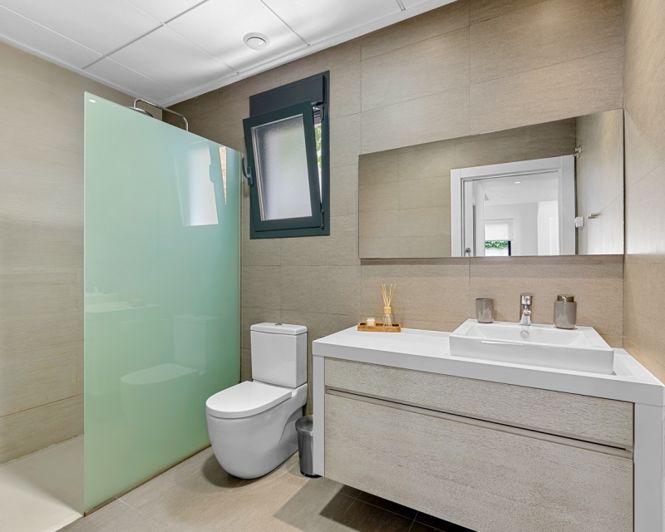 Image No.12-3 Bed Villa for sale